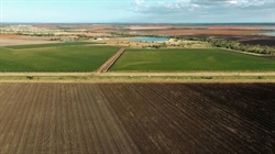 Quality irrigation backed by a 1570 megalitre water licence | Video