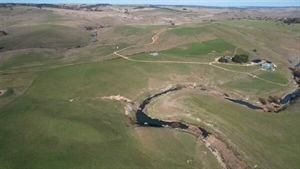 Highly improved Clovelly presented with quality grazing pastures | Photos