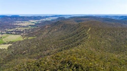 Mighty Yabragunyah rises to 1010m along the Great Dividing Range | Video