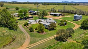 Premium horse and cattle country in an outstanding location | Video