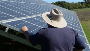 'Outdated rules': farmers could save thousands under electrification push