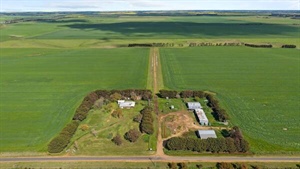 Rare cropping opportunity with 903ha Grampians property off to auction