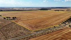 Northern Victorian cropping block sells for $1455 per acre